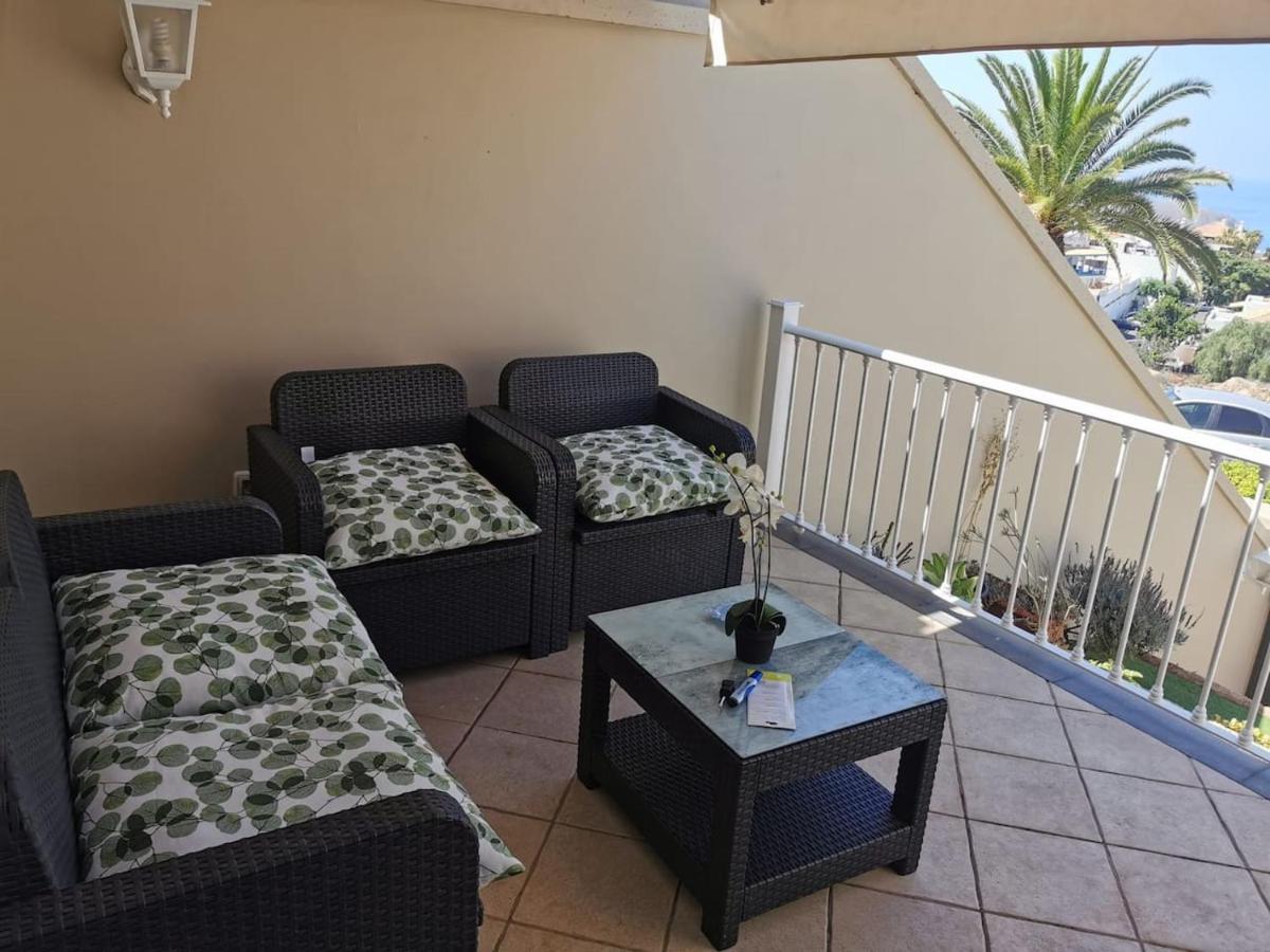Relax And Enjoy In Tenerife Sud! Villa Chayofa Bagian luar foto